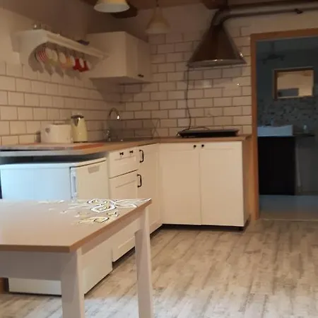 בית נופש Miodowy Kociolek מארנגובו